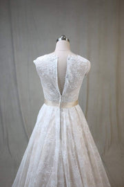 Affordable Simple Tulle and Lace Wedding Gown